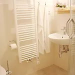 Domestika Apartment *